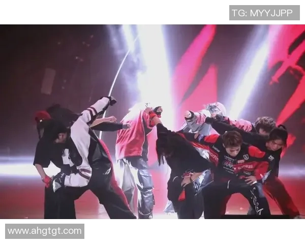 街舞专题:深入探讨北京街舞队员的心理素质与团队协作能力 街舞专题:深入探讨北京街舞队员的心理素质与团队协作能力