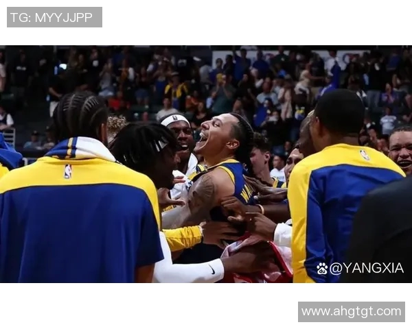 勇士与快船季后赛精彩对决录播回顾全场焦点瞬间分析 勇士与快船季后赛精彩对决录播回顾全场焦点瞬间分析