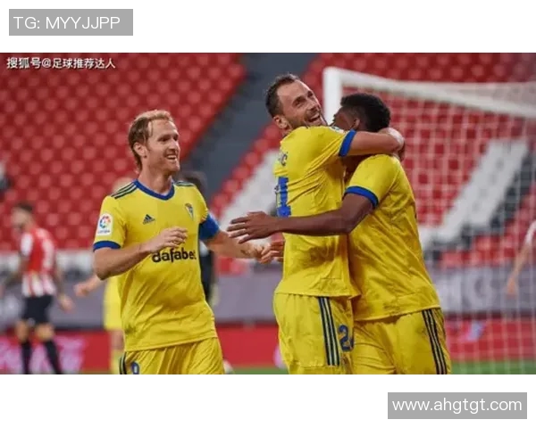 卡迪斯主场迎战塞尔塔双方争夺宝贵积分激烈对抗即将上演 卡迪斯主场迎战塞尔塔双方争夺宝贵积分激烈对抗即将上演