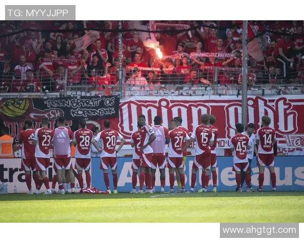 德甲焦点战拜仁慕尼黑对阵直播全程回顾与精彩瞬间分析 德甲焦点战拜仁慕尼黑对阵直播全程回顾与精彩瞬间分析