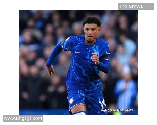 桑乔在绿茵场上的华丽转身与未来发展潜力的深度解析与展望