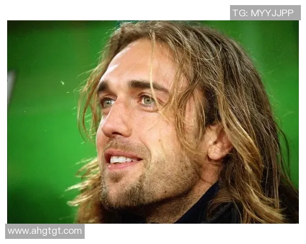 格列兹曼：从天赋少年到世界足球巨星的辉煌历程与传奇故事