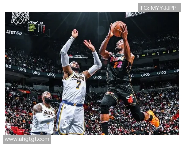 湖人对决热火精彩文字直播全程回顾与分析