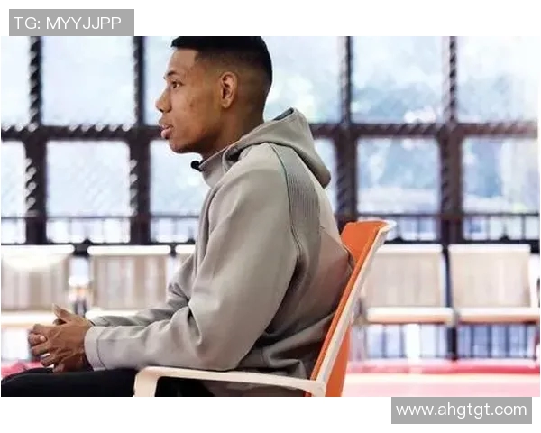 祝铭震:从青涩少年到音乐才子的人生蜕变之路 祝铭震:从青涩少年到音乐才子的人生蜕变之路