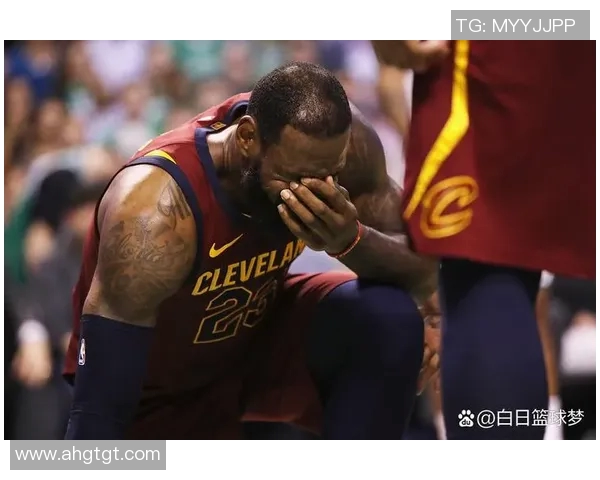 詹姆斯:从篮球场上的传奇到社会影响力的全方位展现 詹姆斯:从篮球场上的传奇到社会影响力的全方位展现