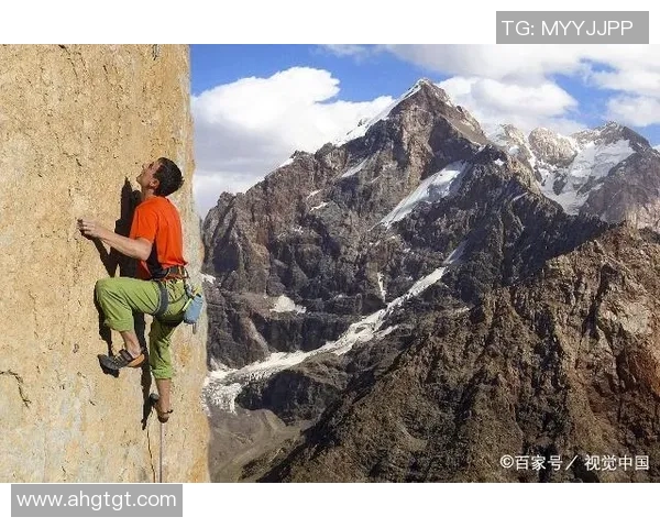 重庆攀岩队的防反体系探秘与攀岩战术的深度解析 重庆攀岩队的防反体系探秘与攀岩战术的深度解析