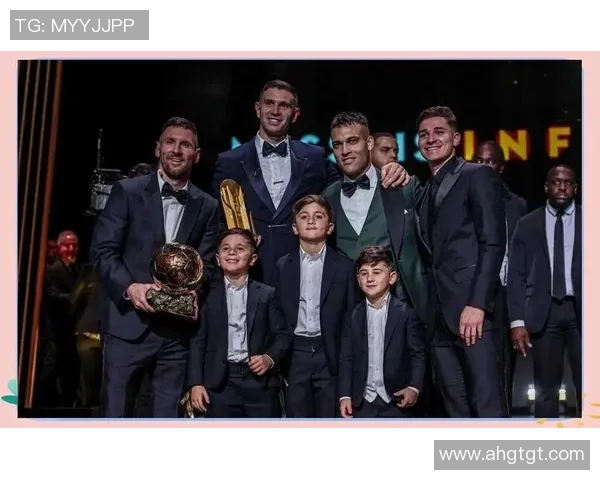 马丁内斯的传奇旅程与足球世界的辉煌成就解析