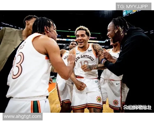 NBA马刺与雄鹿对决数据分析及比赛亮点回顾 NBA马刺与雄鹿对决数据分析及比赛亮点回顾